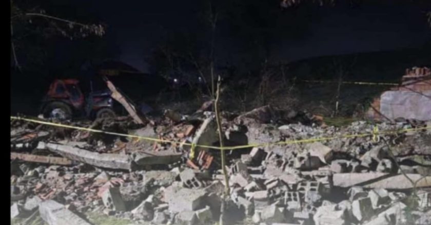 Tragjedi në Gjakovë, humbin jetën tre të mitur pas shembjes së banesës-Çkemi News
