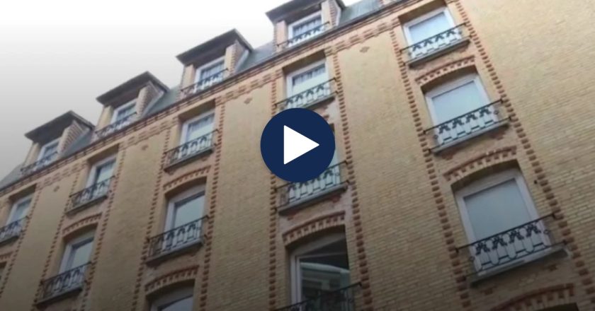 E rëndë! Adoleshentja hedh nga dritarja e hotelit të porsalindurin, qytetarët e gjejnë në koshin e plehrave! Ndërron jetë në spital-Çkemi News