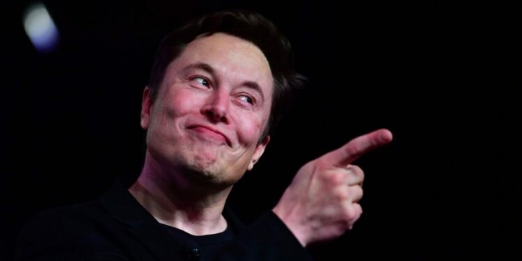 Unë jam vampir dhe alien që udhëtoi në kohë? Elon Musk ‘trondit’ përdoruesit e rrjetit social X… -Çkemi News