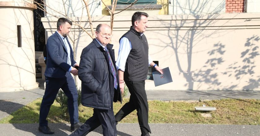 Shtyhet seanca për Erion Veliajn, rinis në orën 13:30! Avokatët kërkojnë të njihen me dosjen-Çkemi News