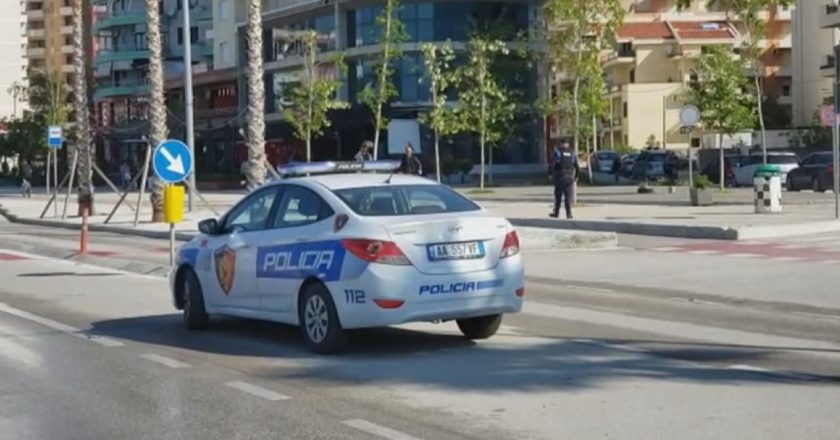 E rëndë në Vlorë! 40-vjeçari kryen marrëdhënie seksuale me 15-vjeçaren! E nxit të miturën bashkë me dy shoqet e saj edhe për të konsumuar drogë-Çkemi News