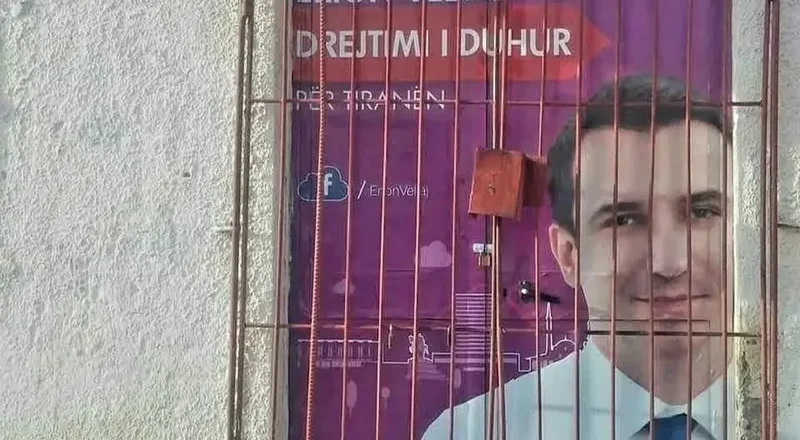 Veliaj përdori celularin e një efektivi gjatë rrugës për në GJKKO, SPAK merr nën hetim policët-Çkemi News