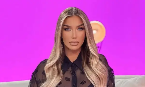 “Djali i politikanit më dhunoi”/ Adelina Tahiri: Kriza me burrin zgjati 6 muaj-Çkemi News