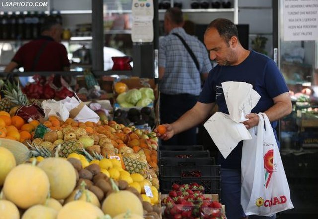 BIRN: Pesticidet kancerogjene të ndalura në Europë, tregtohen në Shqipëri-Çkemi News