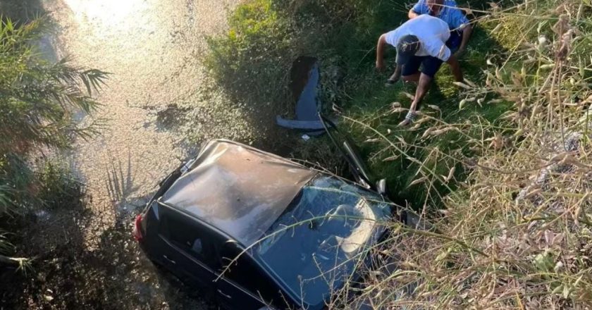 Aksident i rëndë në Delvinë! Makina bie nga ura, shoferi niset me urgjencë drejt Traumës-Çkemi News