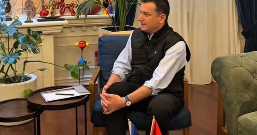 Veliaj nxjerr videon nga zyra një orë para se të arrestohej: Kemi disa punë me drejtësinë për të mbyllur…-Çkemi News