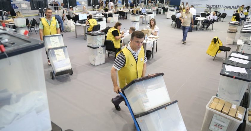 Rinumërimi i votave preferenciale, cilët janë kandidatët e PD-së dhe PS-së që kanë përfituar nga numëruesit “bujarë”-Çkemi News