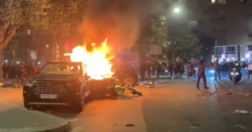 Fitorja e PSG-së, tifozët i vënë “flakën” Parisit, mbi 130 të arrestuar. Në Grenoble makina futet mes turmës, përplas 4 persona-Çkemi News