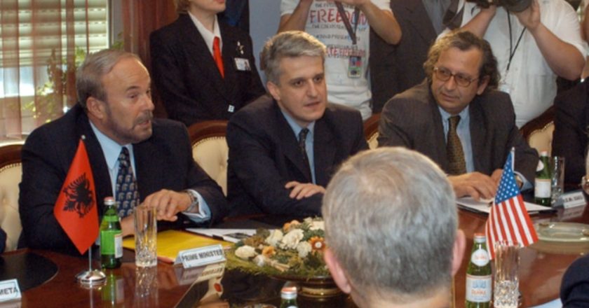Largimi i tij, fundi i një epoke për PS”/ Fatos Nano iku me pengun që nuk u bë President? Majko: Kur fluturon shumë lart, e ke vështirë të mësohesh me…