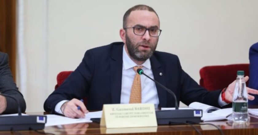 SPAK i tha “Jo” komisionit “Xhafaj”/ Reagon kreu i grupit të PD: Intimidimet ndaj prokurorisë, nuk e shpëtojnë dot Qeverinë