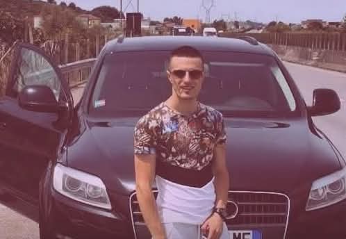 Një i vrarë me thikë dhe një i plagosur në Tiranë, detajet nga ngjarjet e rënda. Policia identifikon autorët