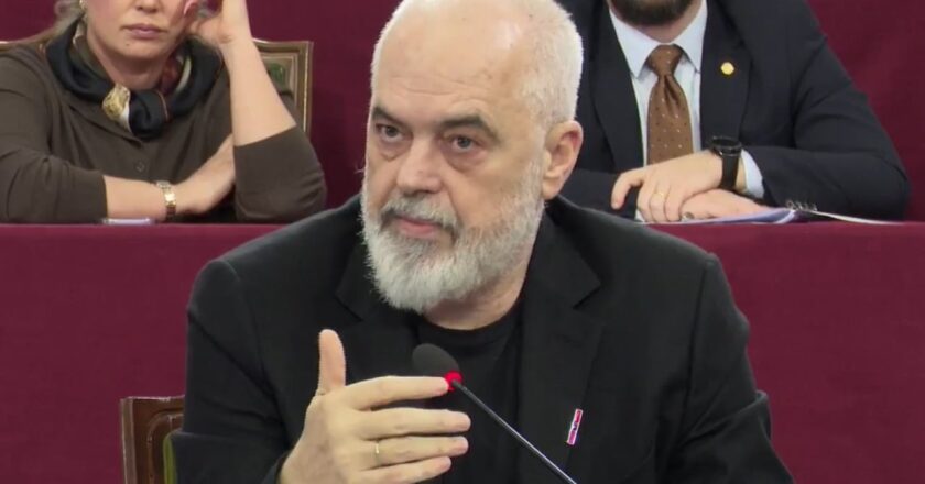 Belinda Balluku më ka dorëzuar tre herë dorëheqjen”/ Rama: Ia kam refuzuar unë, nuk ka dorëheqje nën presionin e…