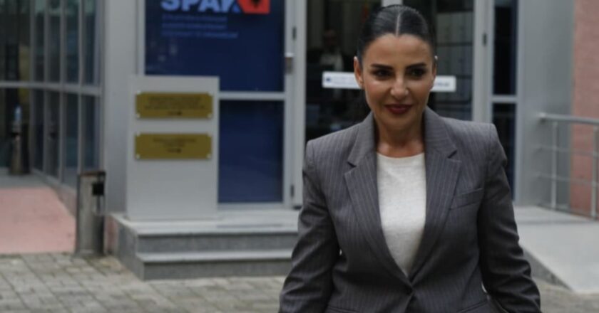 Gjykata e Lartë rrëzon rekursin e Belinda Ballukut, lihet në fuqi masa e pezullimit nga detyra