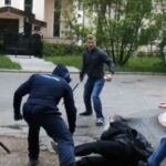 Skandal në Indi/ Tre të rinj arrestohen pasi dyshohet se ngacmuan studente, pamjet ndezin zemërimin publik