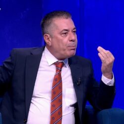 vlcsnap-2026-07-16-22h27m03s423_sd